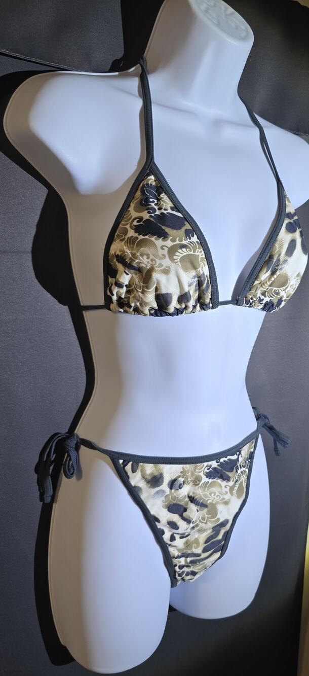 RANDY SWIMWEAR / SIZE 10-12 / NWOT - (BUY 1 GET 1 1/2 OFF)